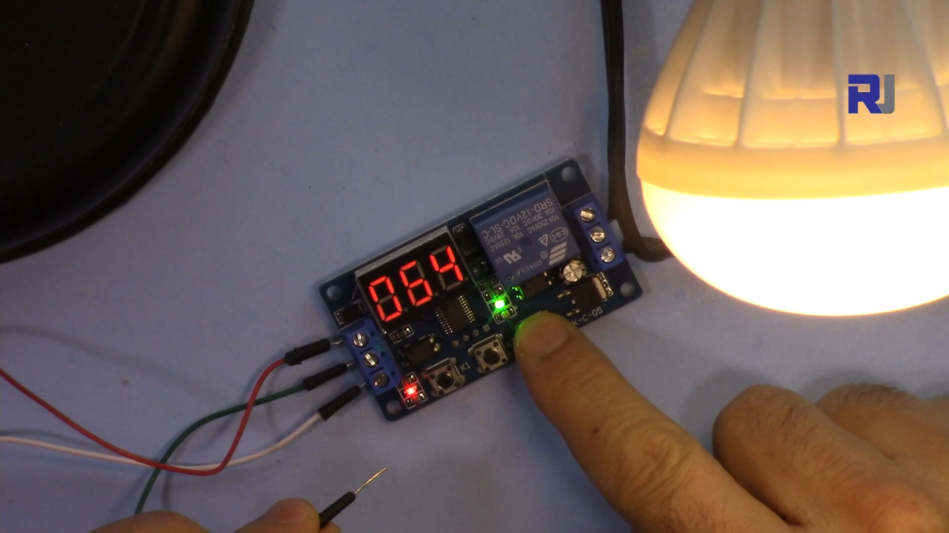 12V LED Relay Delay Timer: AC bulb turned on