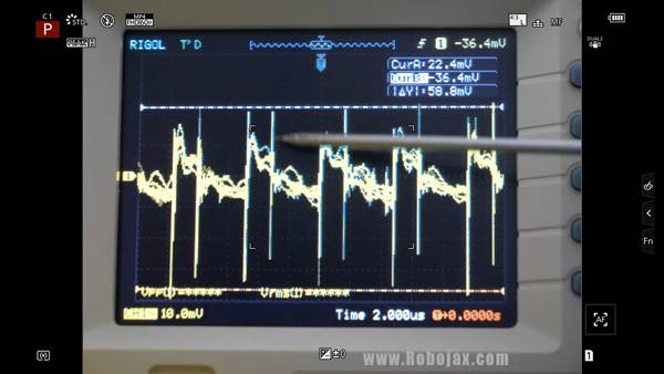 ZK-SJVA-4X Buck-Boost Converter: Ripple at output voltage shown on Oscilloscope