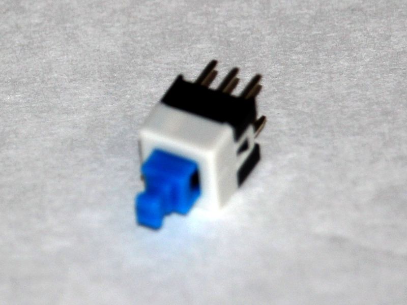 DPDT push-self-lock switch, 6-pin, 7x7mm