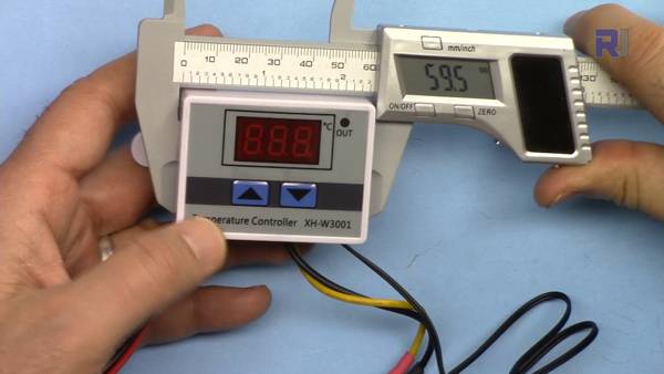 XH-W3001 AC digital Thermostat: length