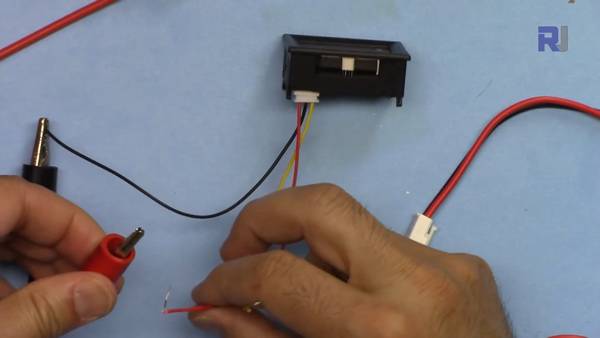 100V 10A DC LED Current Voltage Meter: Powering up the meter 